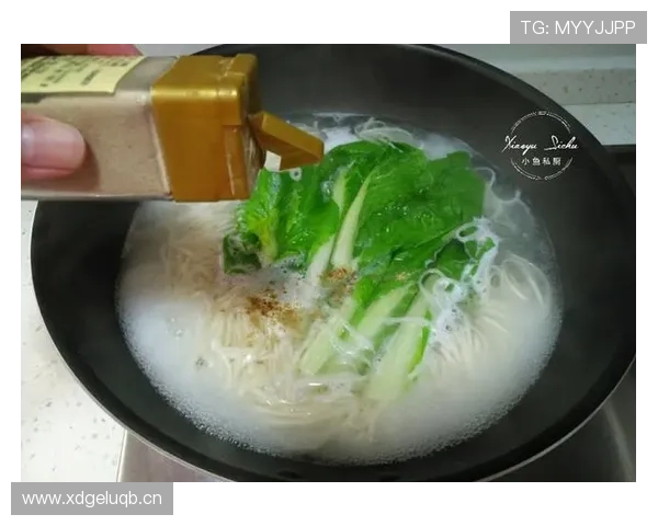 侯志慧这生活节奏，朋友圈全是健身餐不带盐的吧？