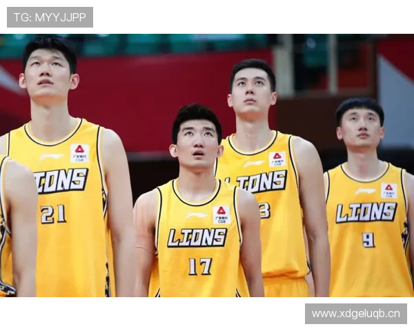 胡金秋家里哪来的铁饭碗？场上拼命，家里却这么轻松？