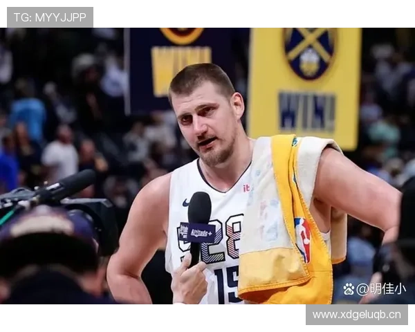 邓肯低位单打压制约基奇，五冠核心攻守更均衡